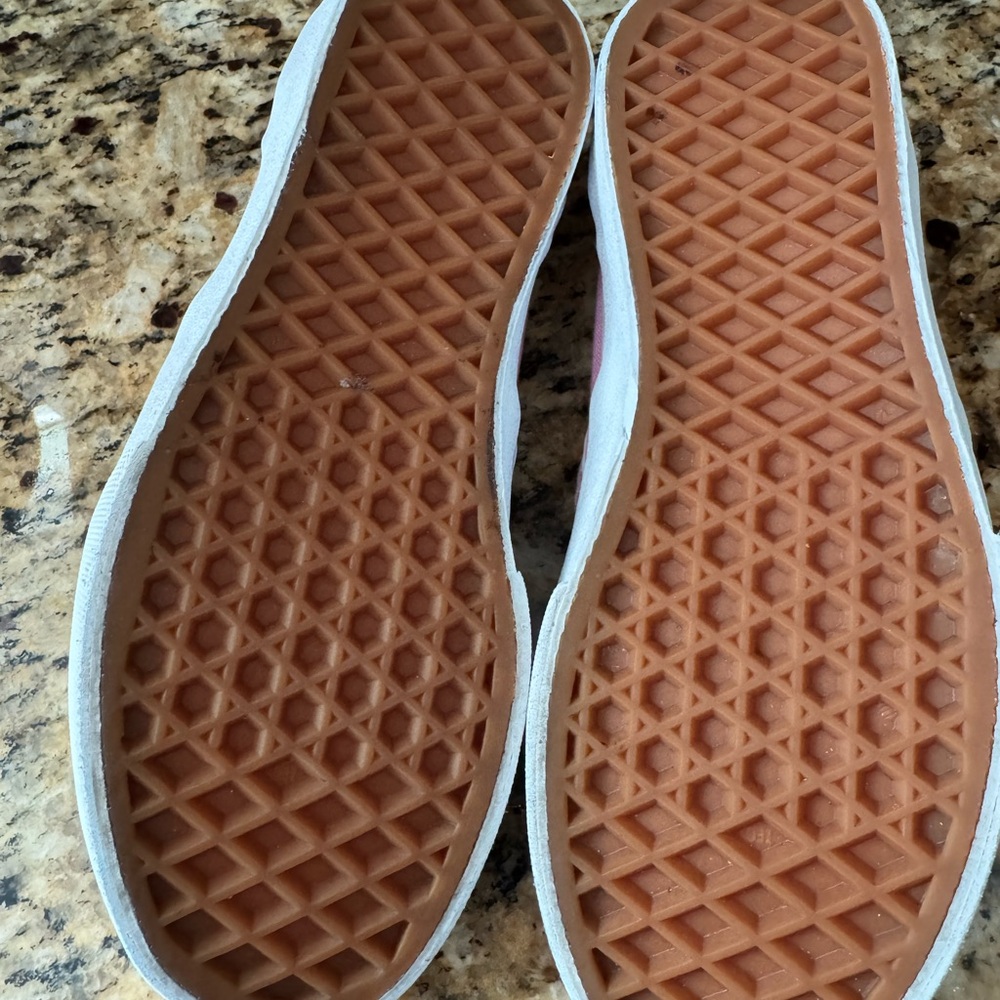 Shoes - Picture 5 of 5